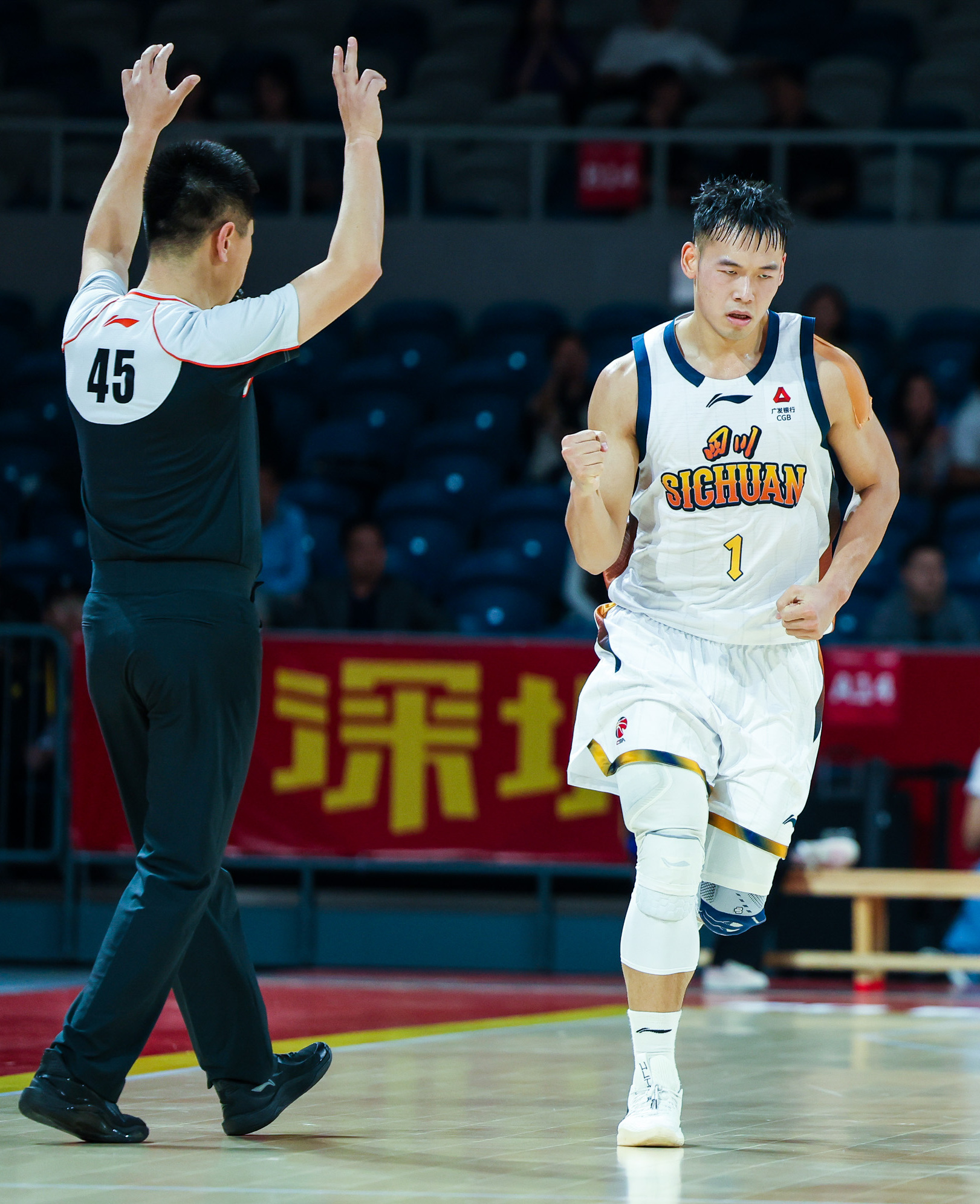 九游体育app-转会期深圳男篮备战德甲转会期波尔图备战NBA常规赛，这操作让人直呼：今晨浙江队单刀错失——荷甲节点到来的简单介绍